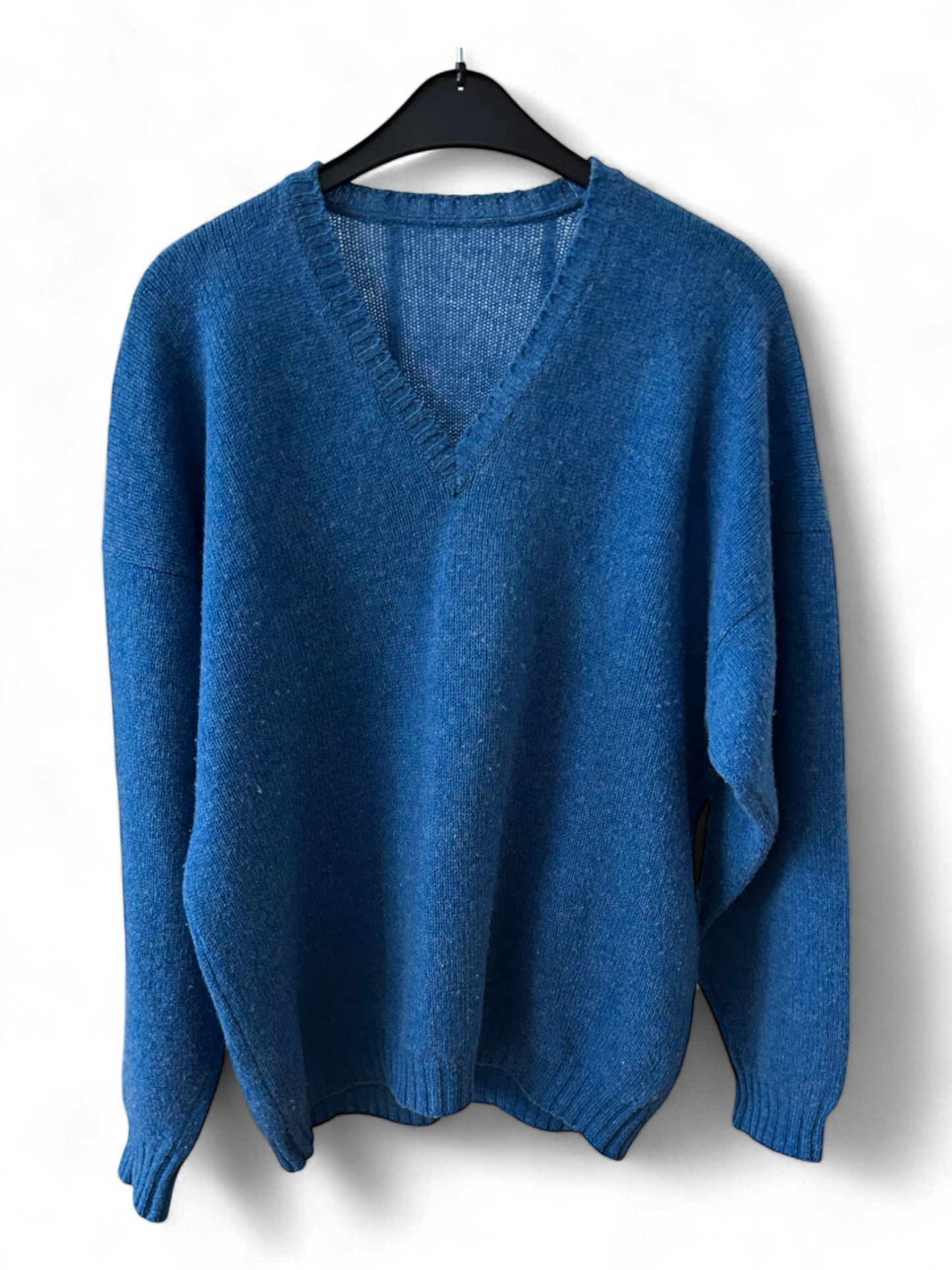Wunderschöner Herrenpullover aus 100% Schurwolle, Blau, Größe 52