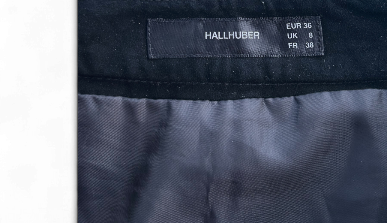 Hallhuber Damenrock 36 Schwarz Wildleder Zierknöpfe Gefüttert Midi Elegant