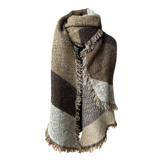 Damen großer Schal braun asymmetrisch sehr groß weich mit Fransen Herbst Winter