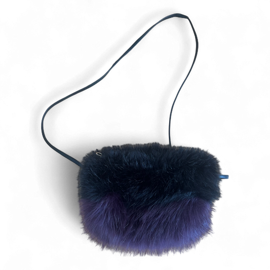 Comma Mufftasche Kunstfell Schwarz Violett Tasche Elegant Schultertasche Winter