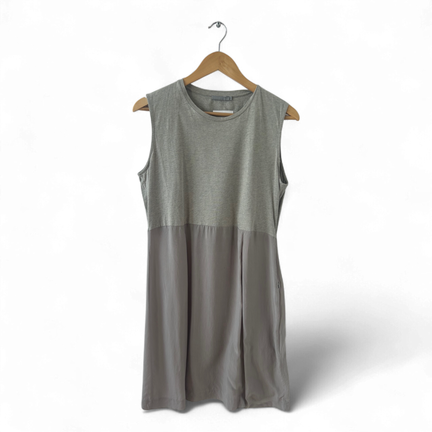 COS Kleid Damen Dress Damenkleid Gr. M Grau Baumwolle Cupro Ärmellos Minimal